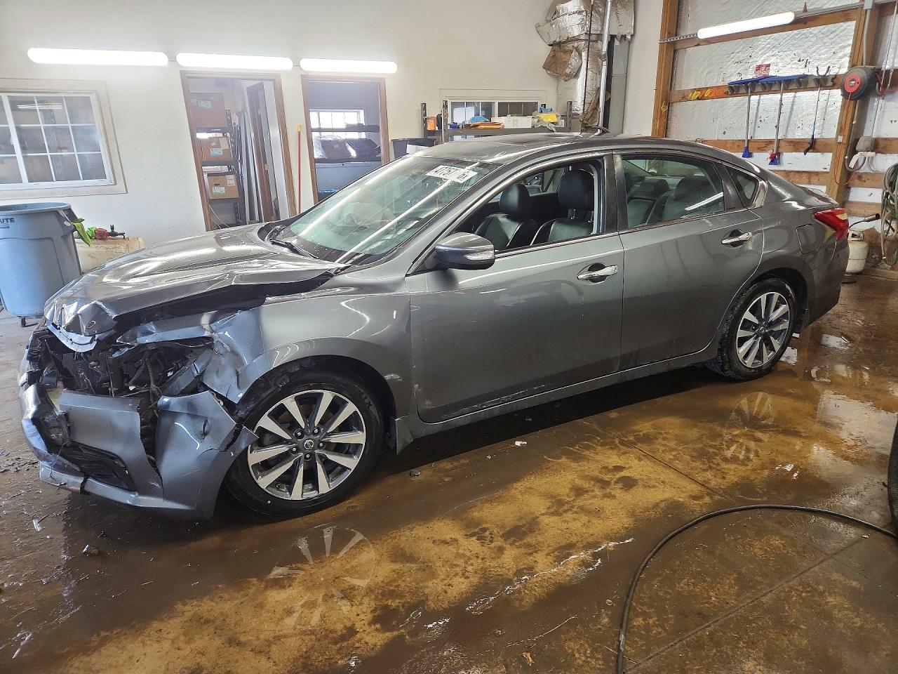 2017 NISSAN ALTIMA