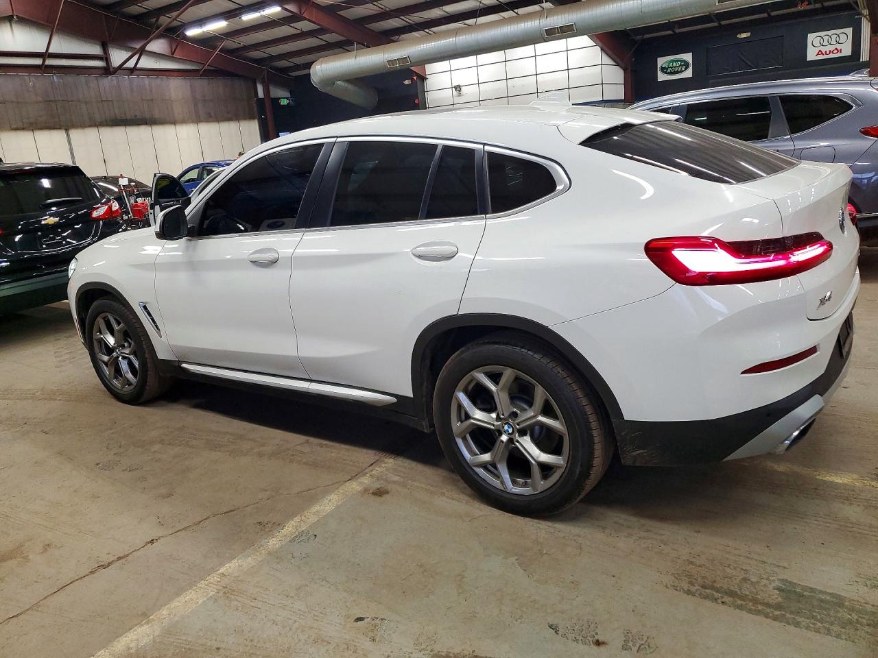 2022 BMW X4