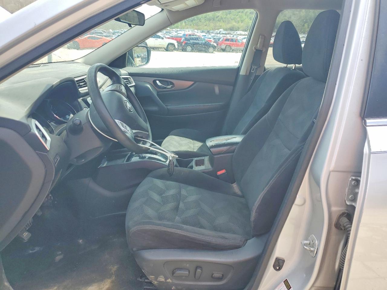 2016 NISSAN ROGUE