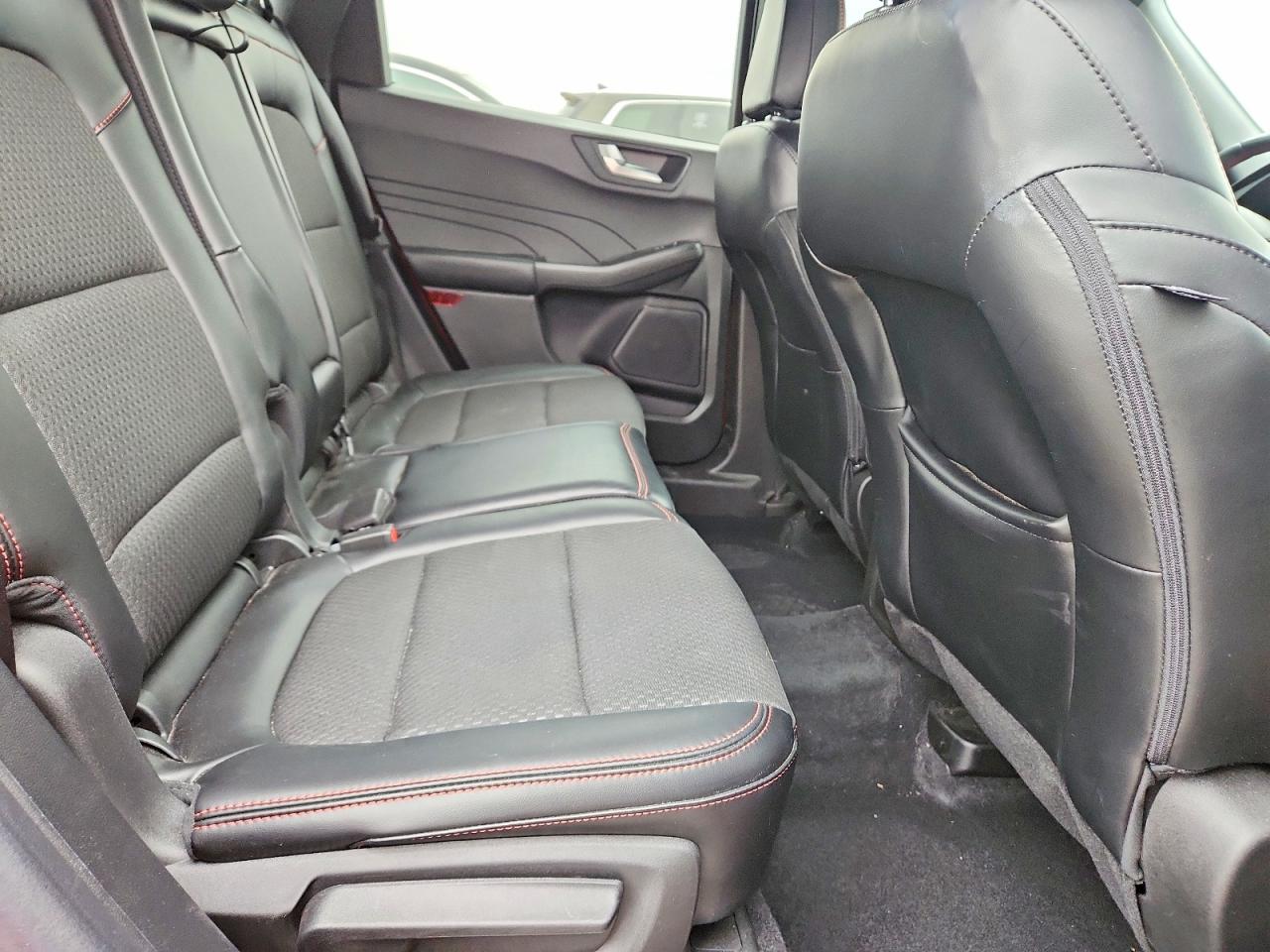 2023 FORD ESCAPE ST