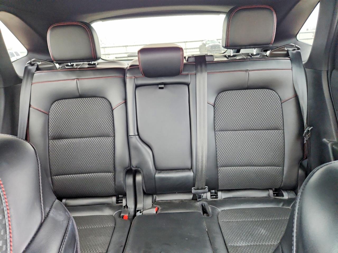 2023 FORD ESCAPE ST
