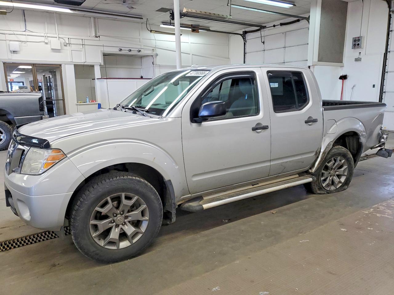 2016 NISSAN FRONTIER