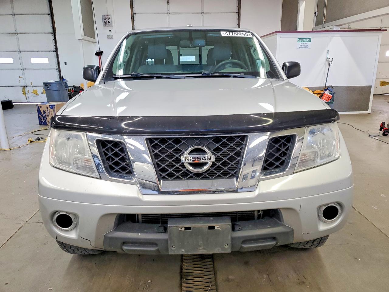 2016 NISSAN FRONTIER