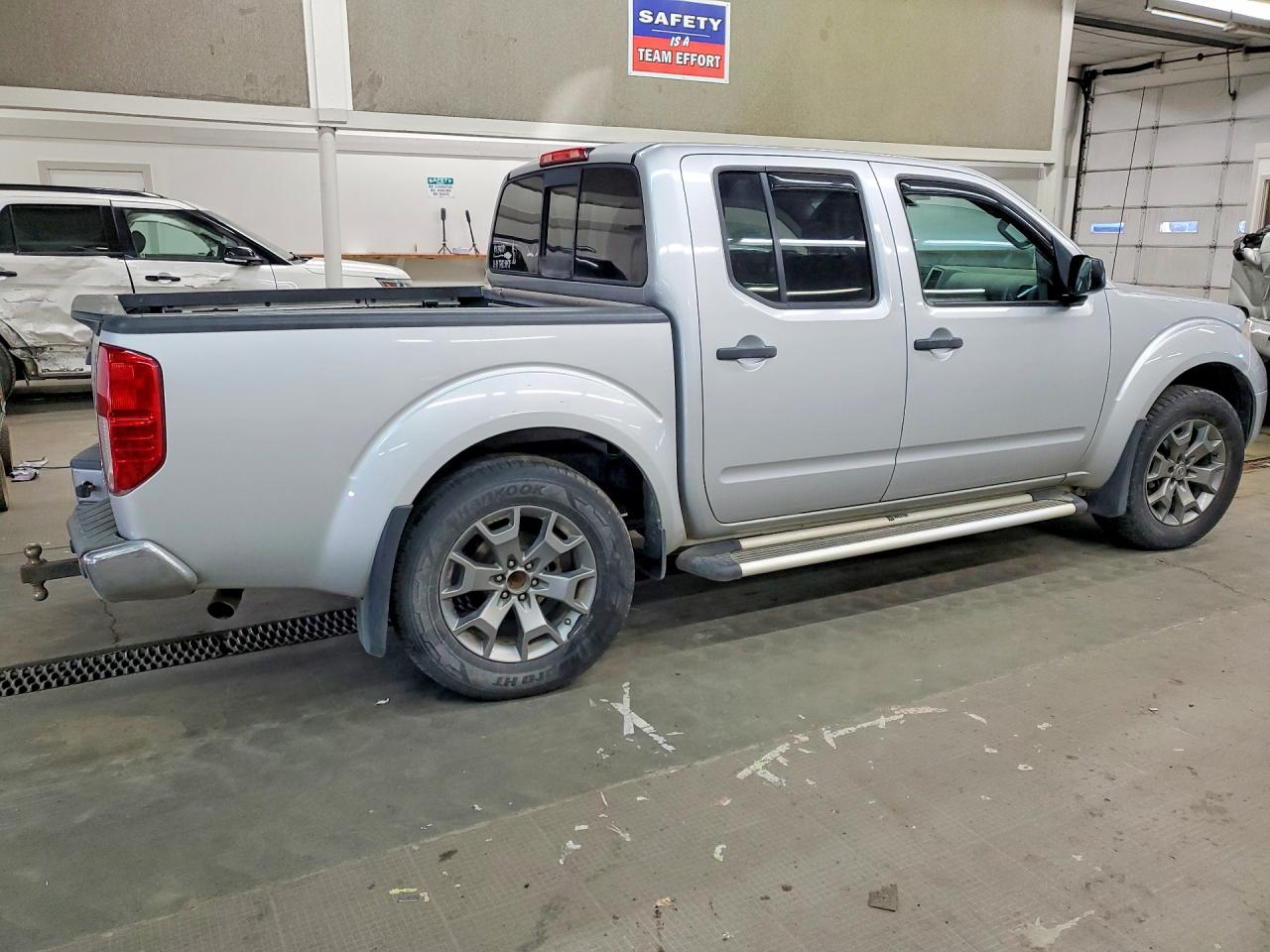 2016 NISSAN FRONTIER