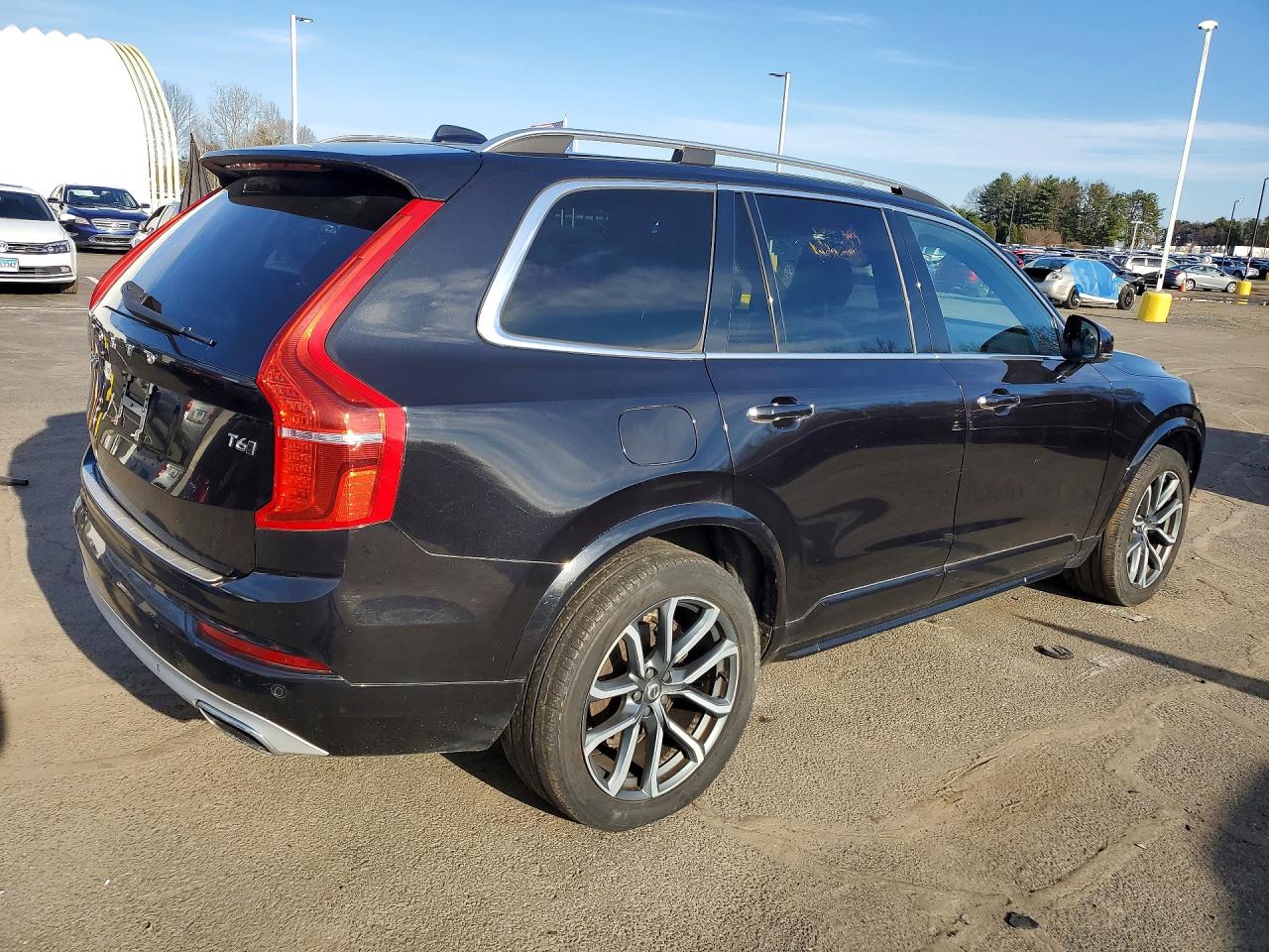 2016 VOLVO XC90