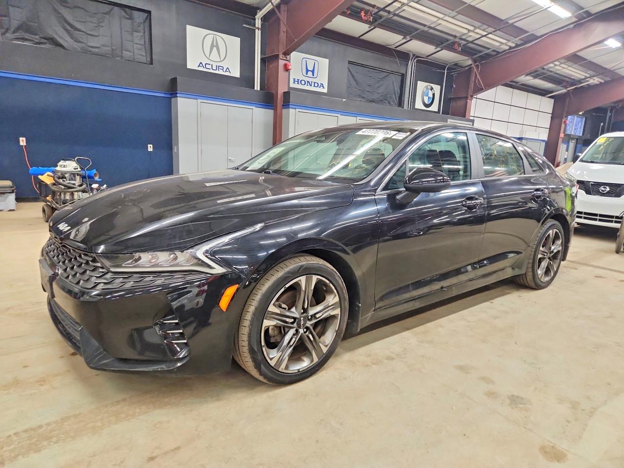 2022 KIA K5