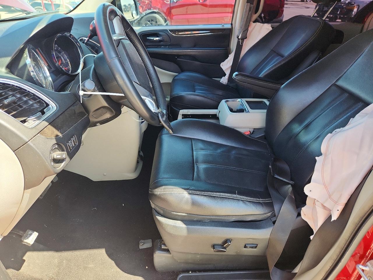 2014 CHRYSLER MINIVAN