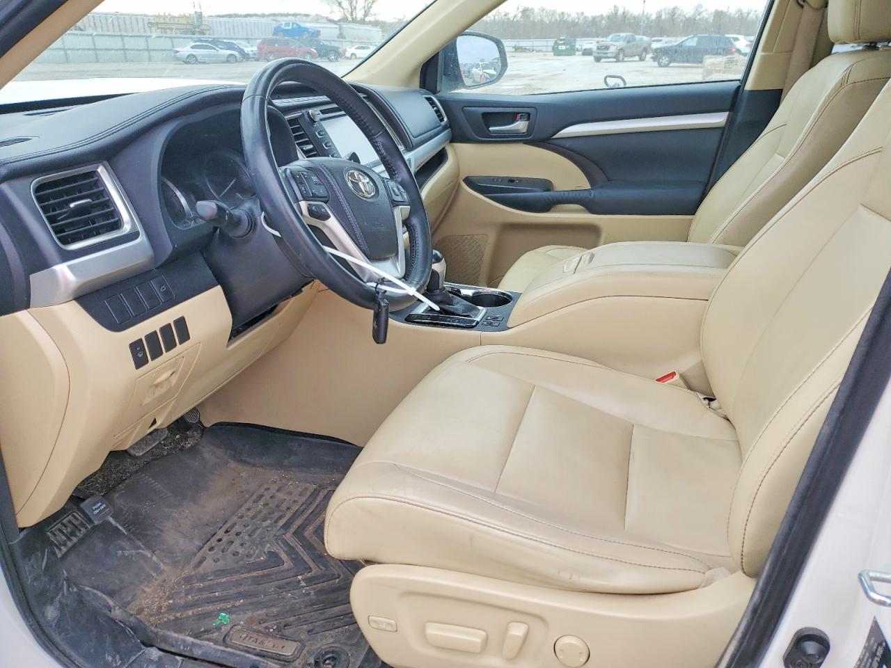 2015 TOYOTA HIGHLANDER