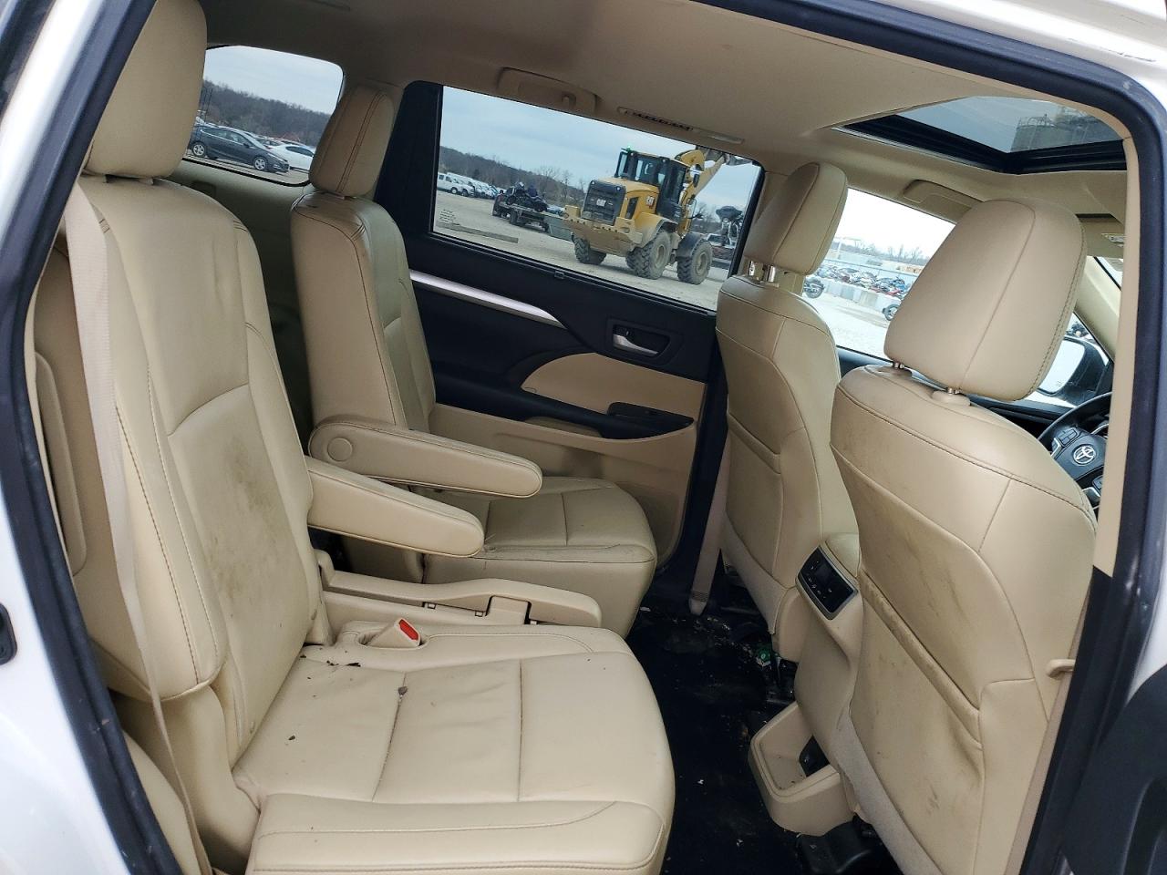 2015 TOYOTA HIGHLANDER