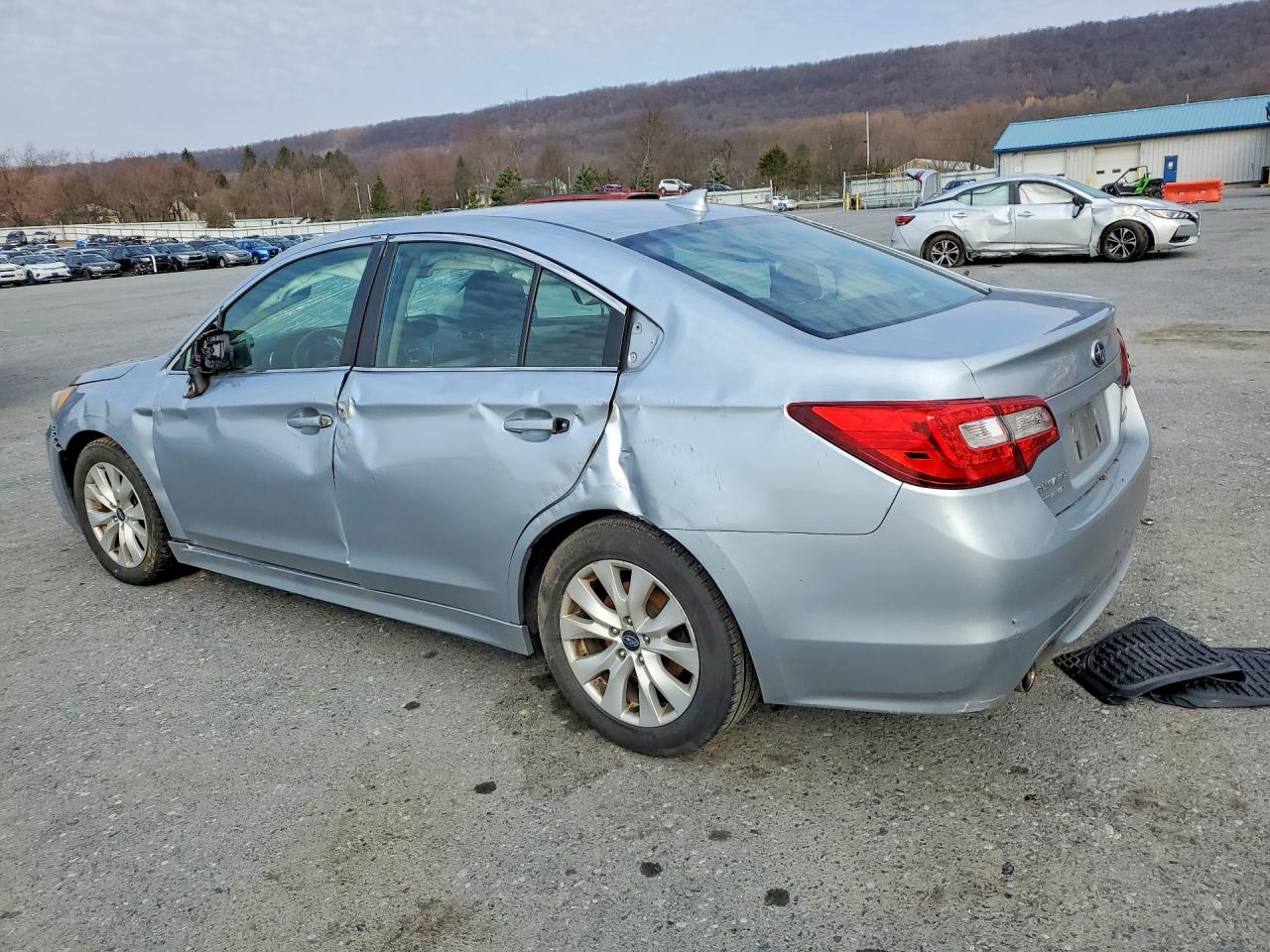 2016 SUBARU LEGACY