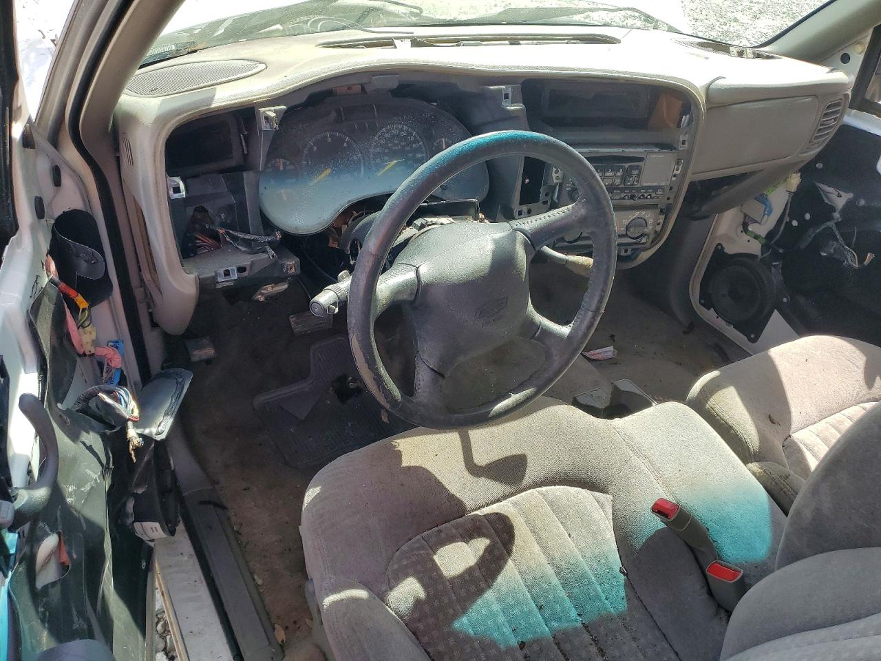 2001 CHEVROLET S10