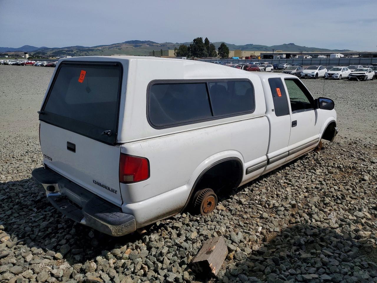 2001 CHEVROLET S10