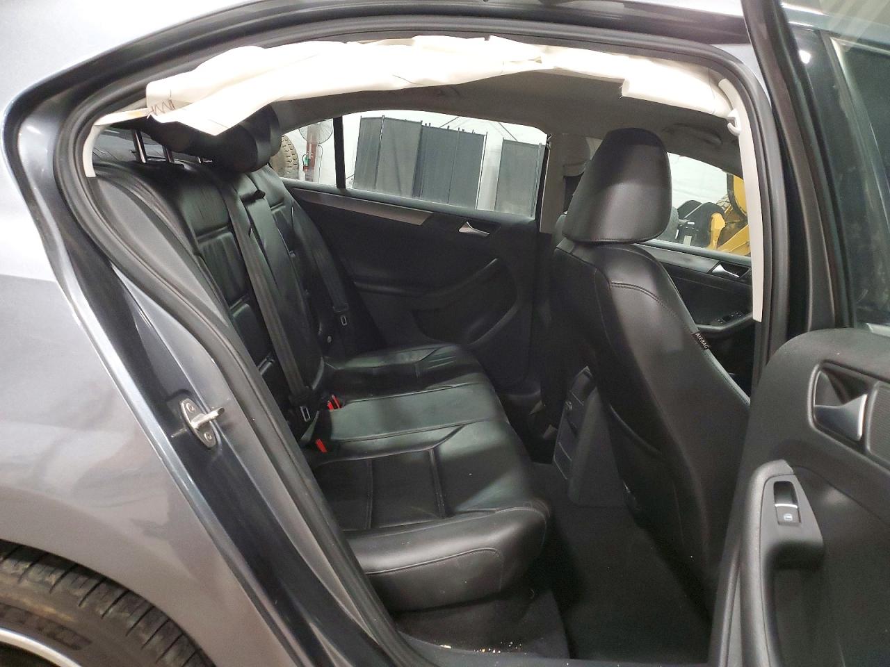 2016 VOLKSWAGEN JETTA