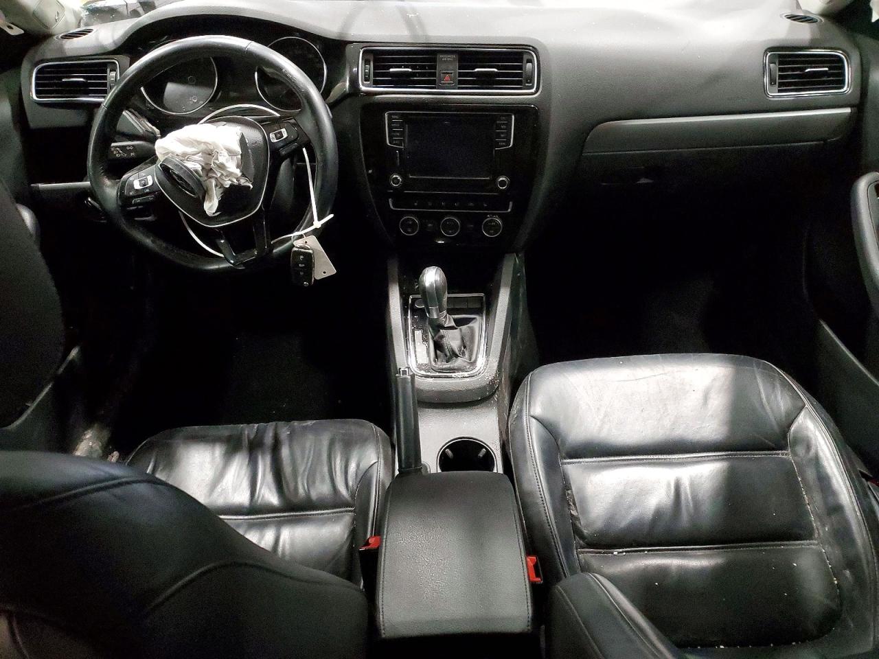 2016 VOLKSWAGEN JETTA