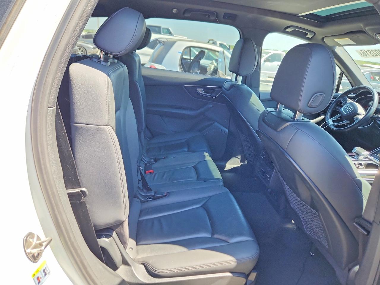 2021 AUDI Q7