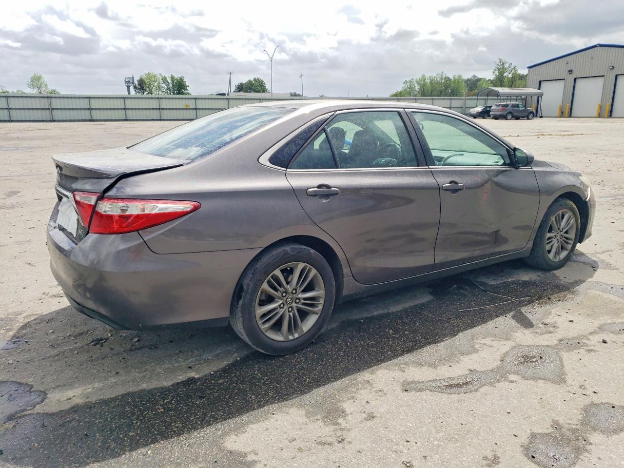 2017 TOYOTA CAMRY