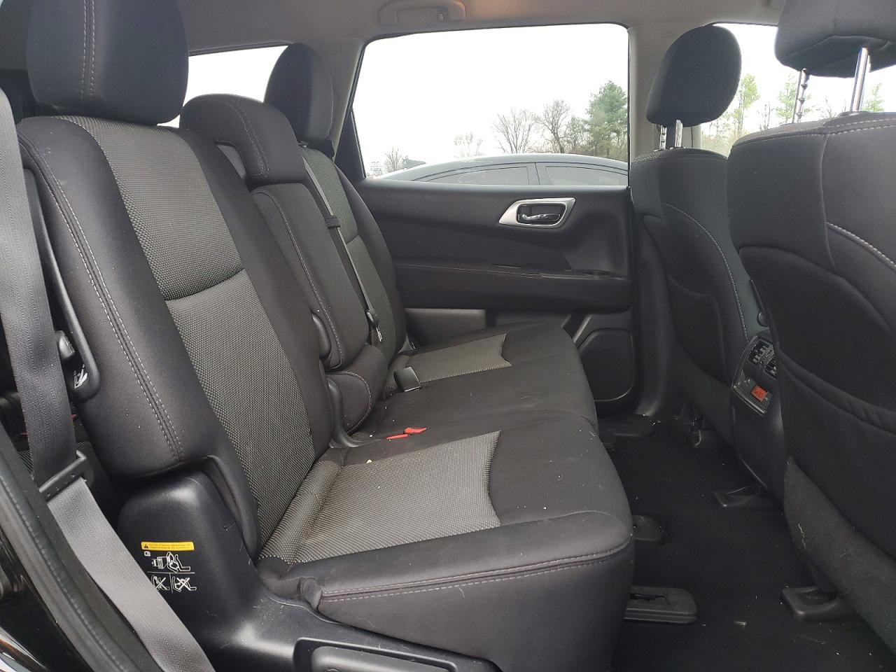 2017 NISSAN PATHFINDER