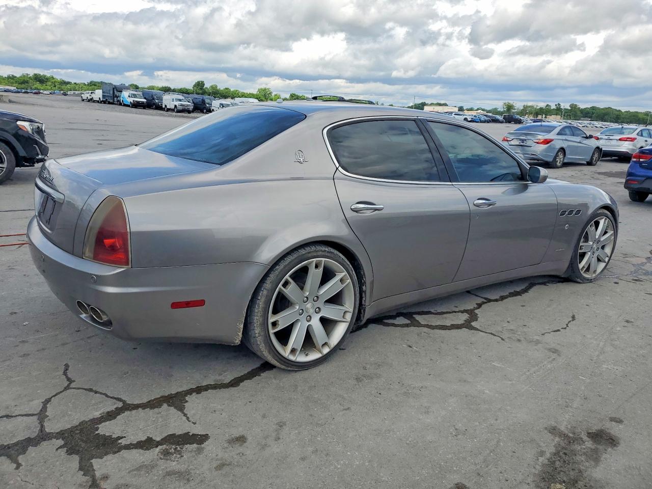 2005 MASERATI QUATTROPOR