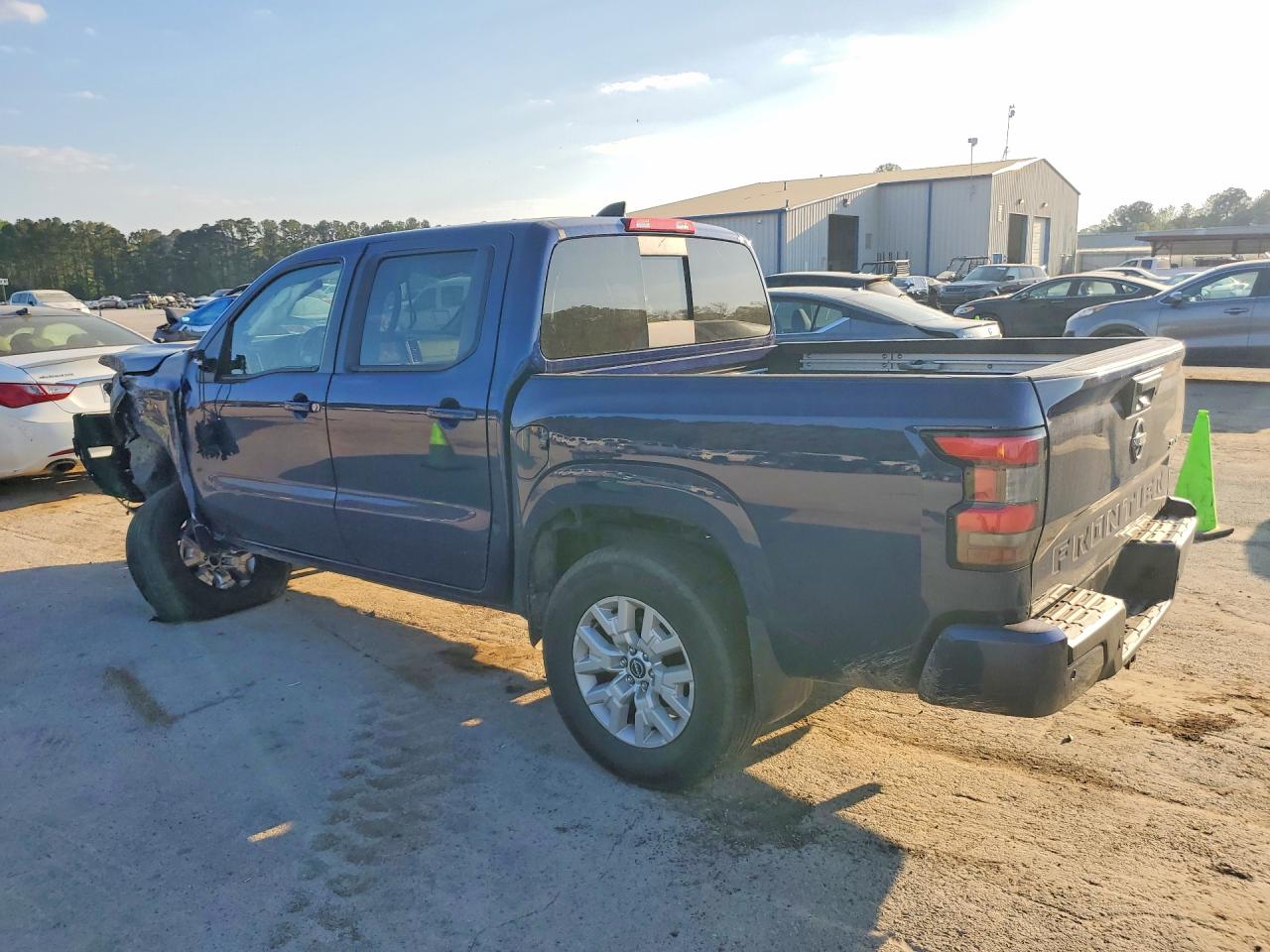 2023 NISSAN FRONTIER