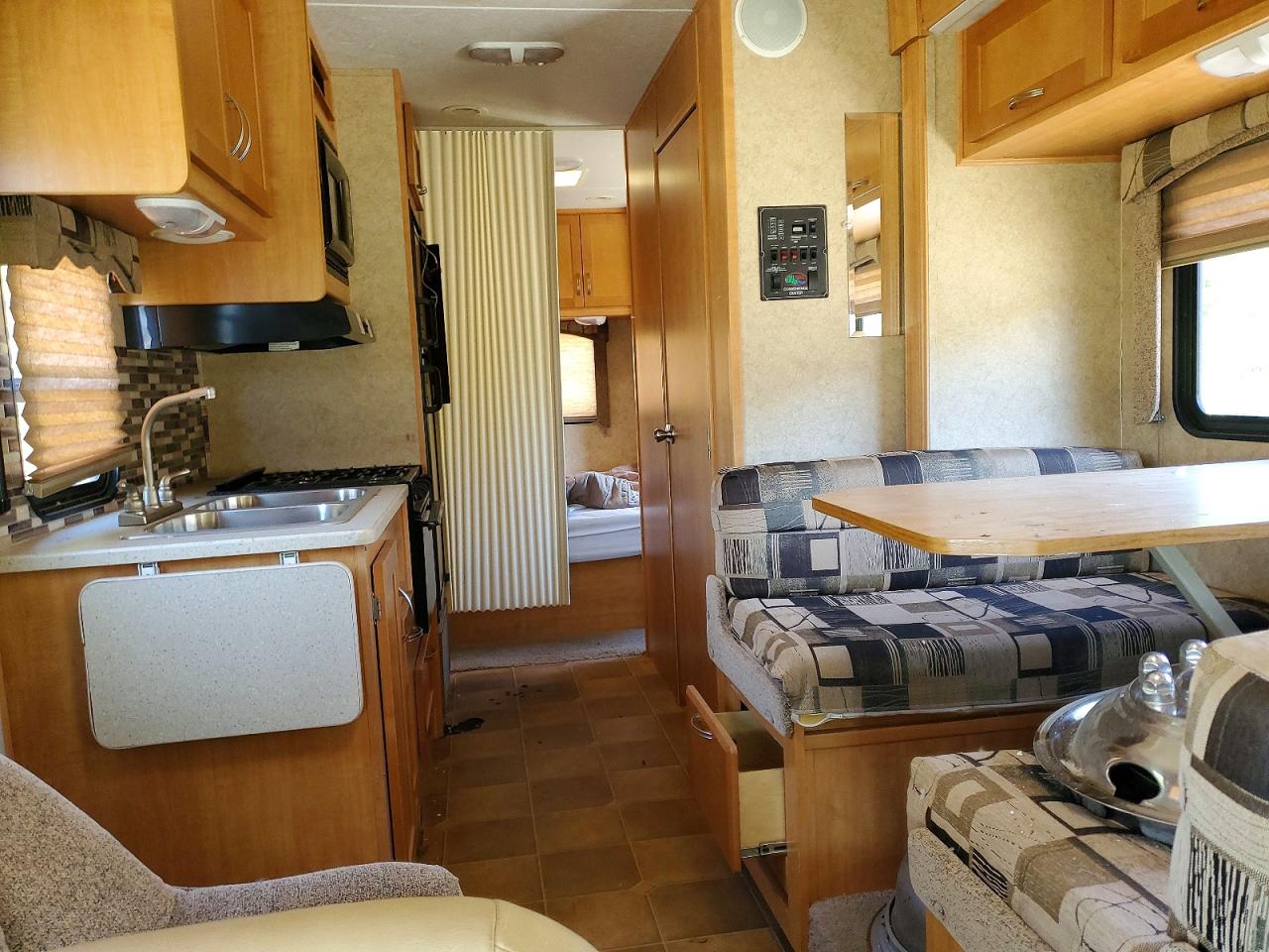 2008 SUNSEEKER ECONOLINE