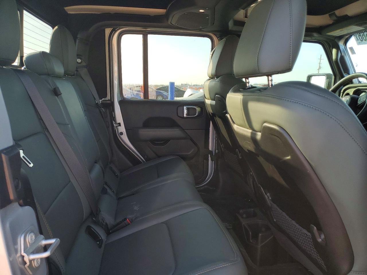 2024 JEEP GLADIATOR