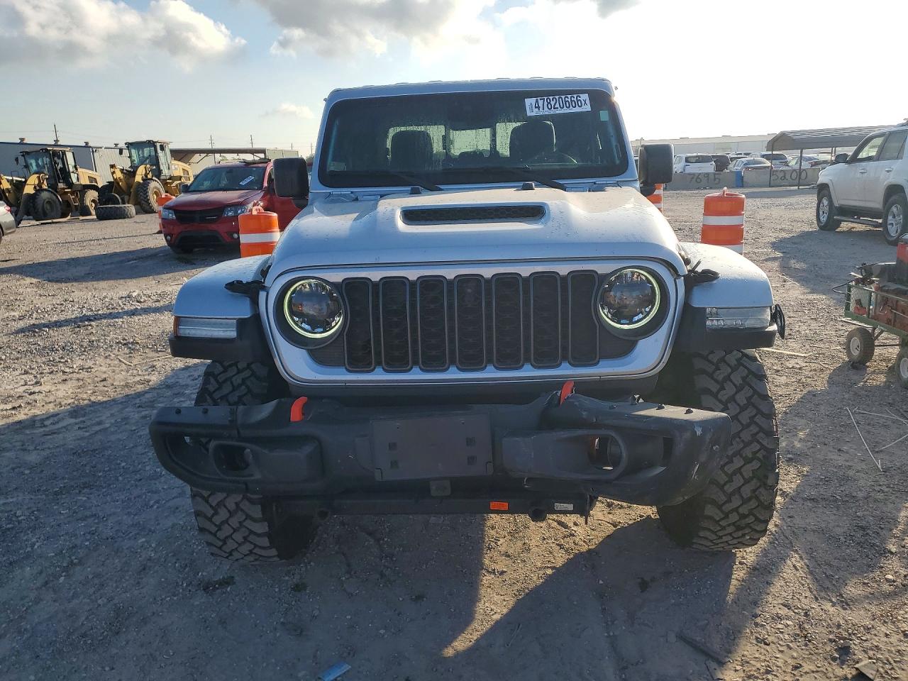 2024 JEEP GLADIATOR