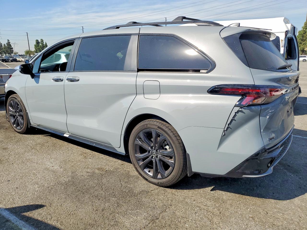 2025 TOYOTA SIENNA