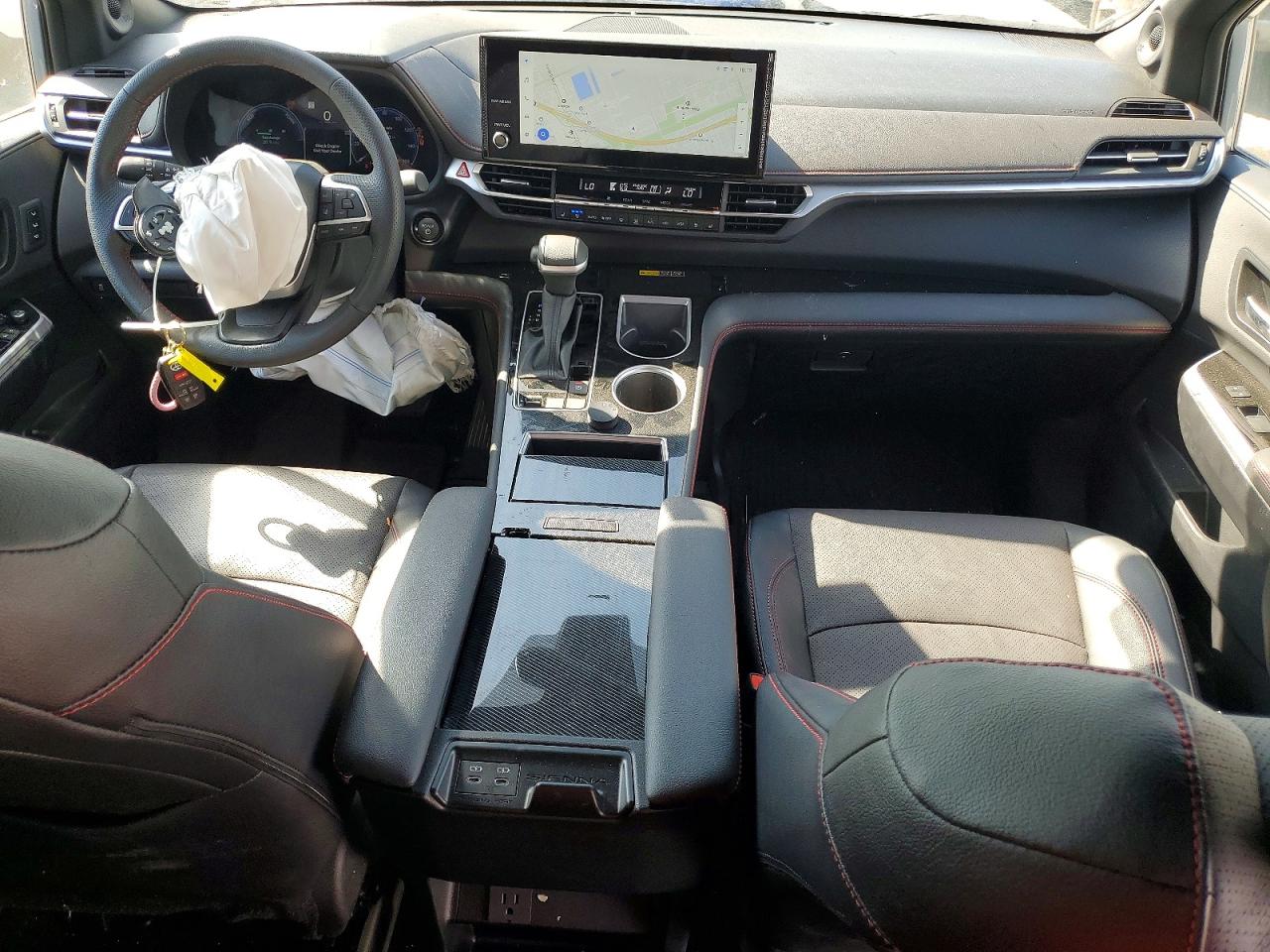 2025 TOYOTA SIENNA
