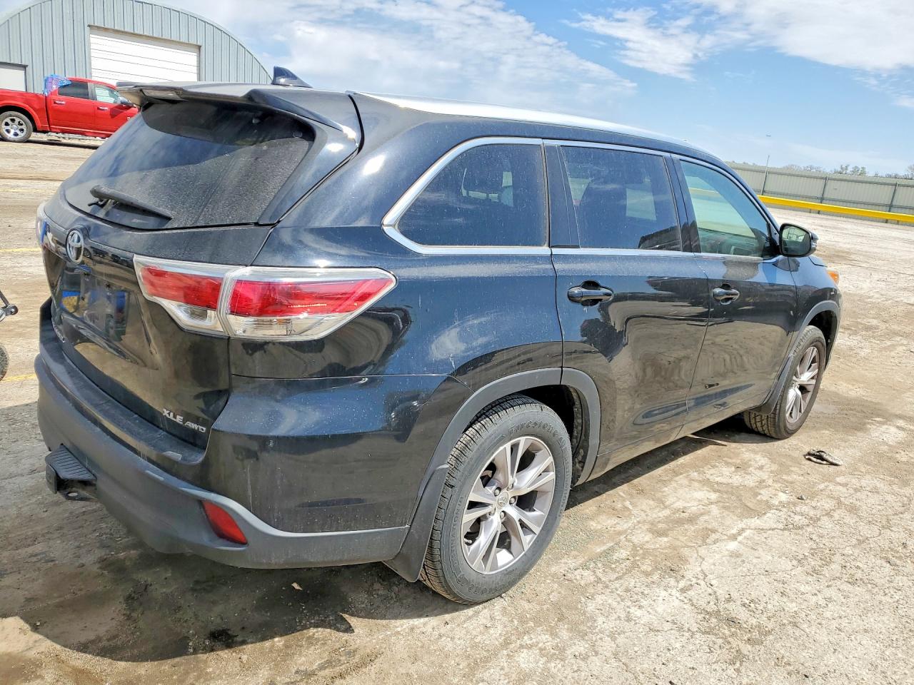 2015 TOYOTA HIGHLANDER