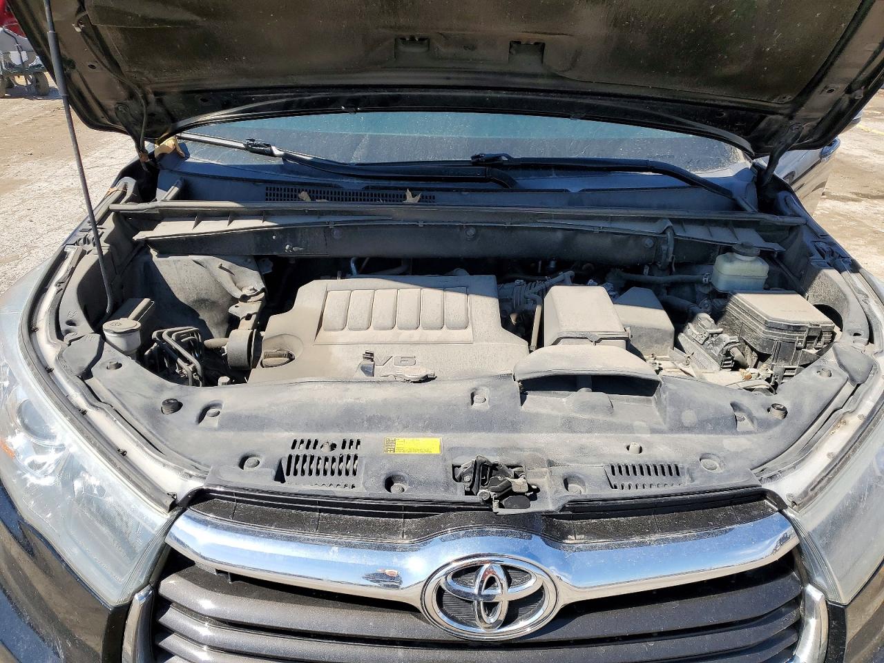 2015 TOYOTA HIGHLANDER