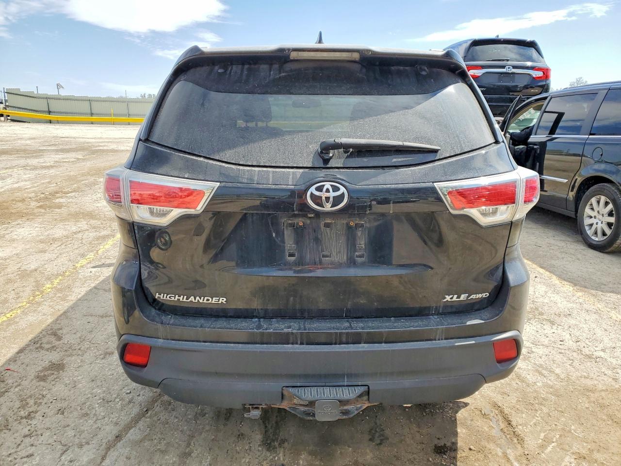 2015 TOYOTA HIGHLANDER