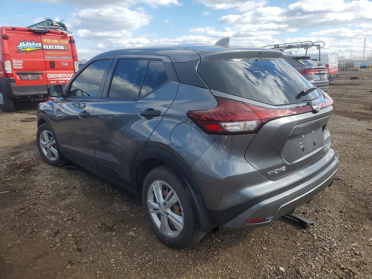 2023 NISSAN KICKS
