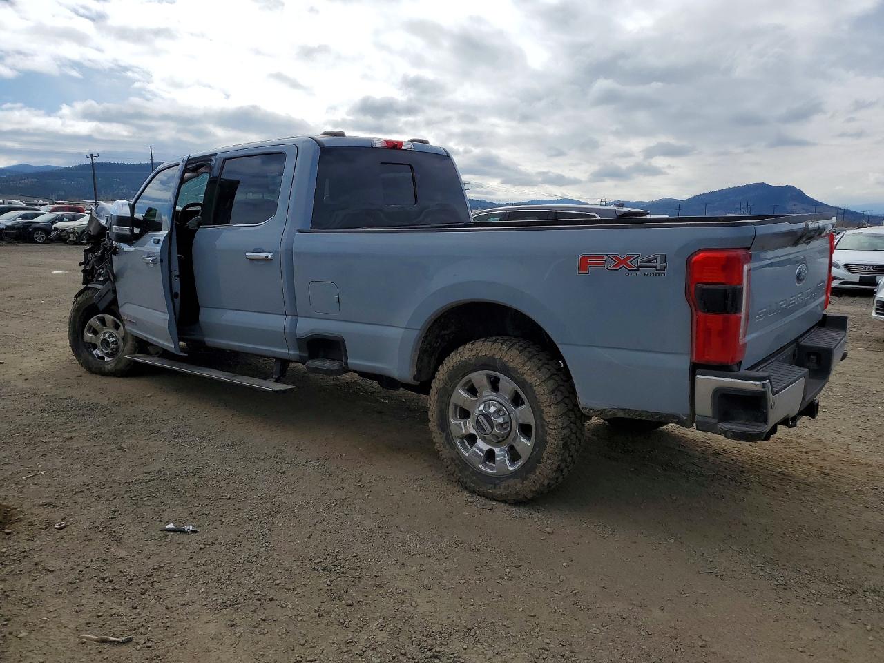2025 FORD F350