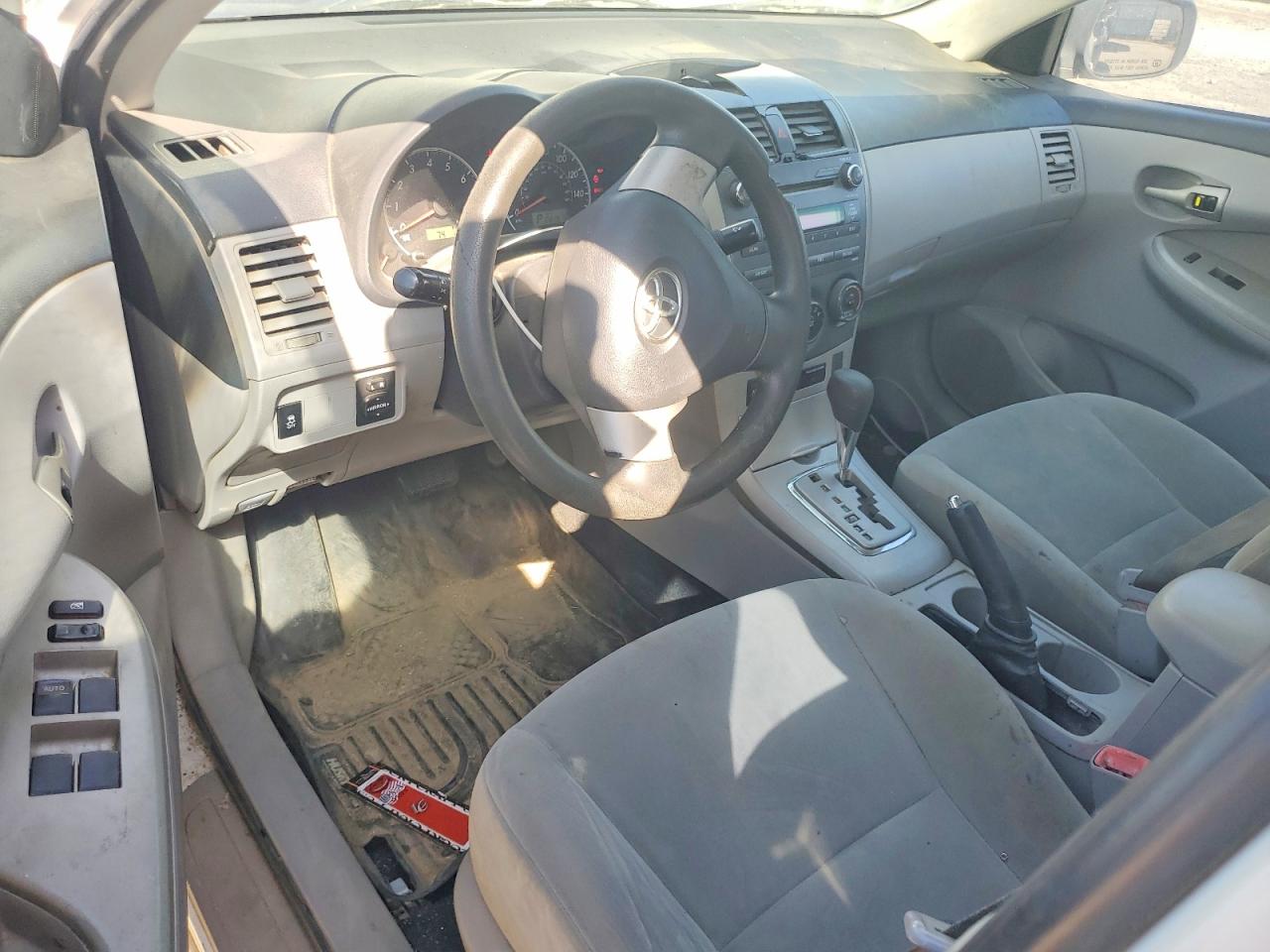 2011 TOYOTA COROLLA