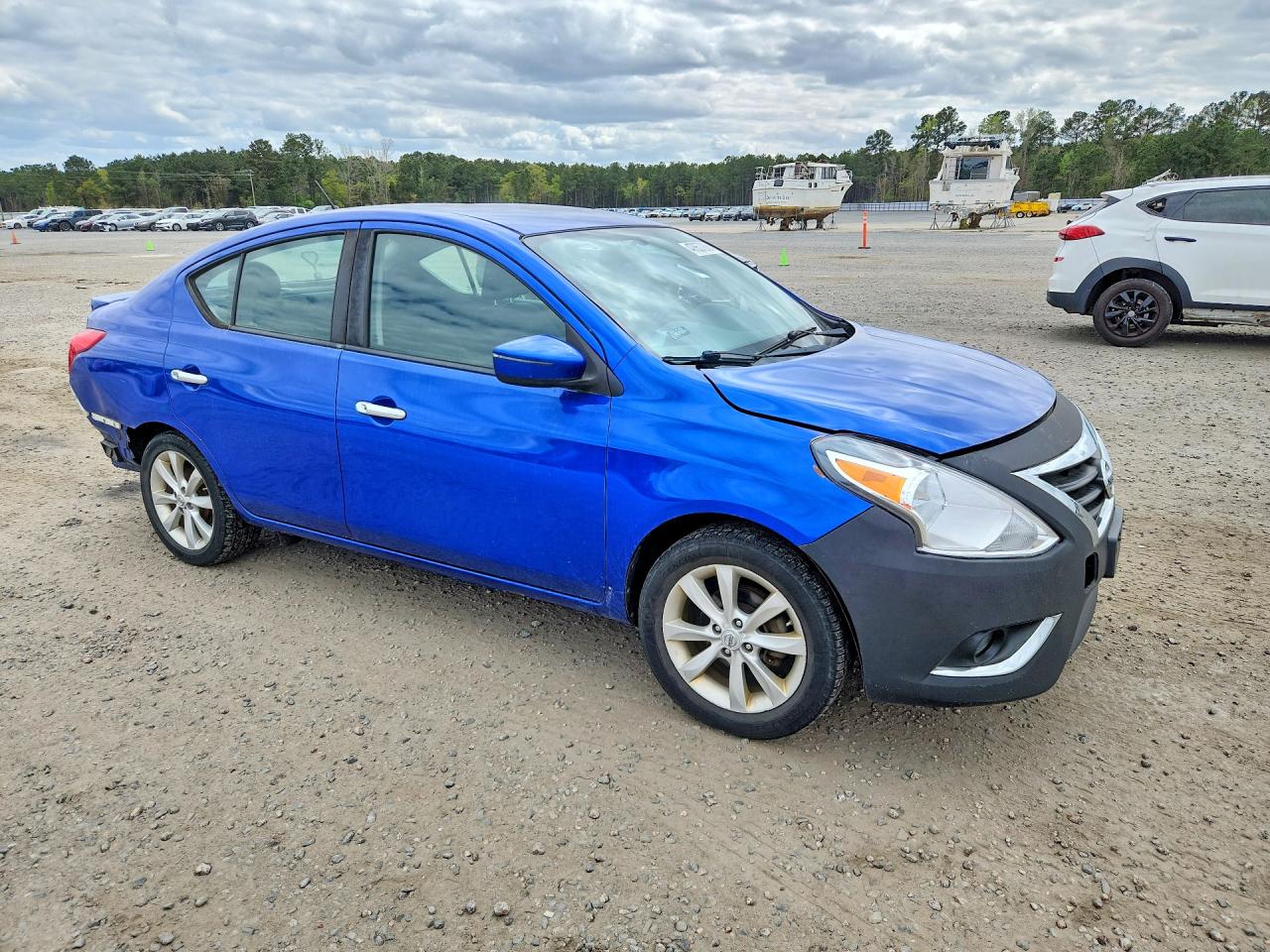 2016 NISSAN VERSA