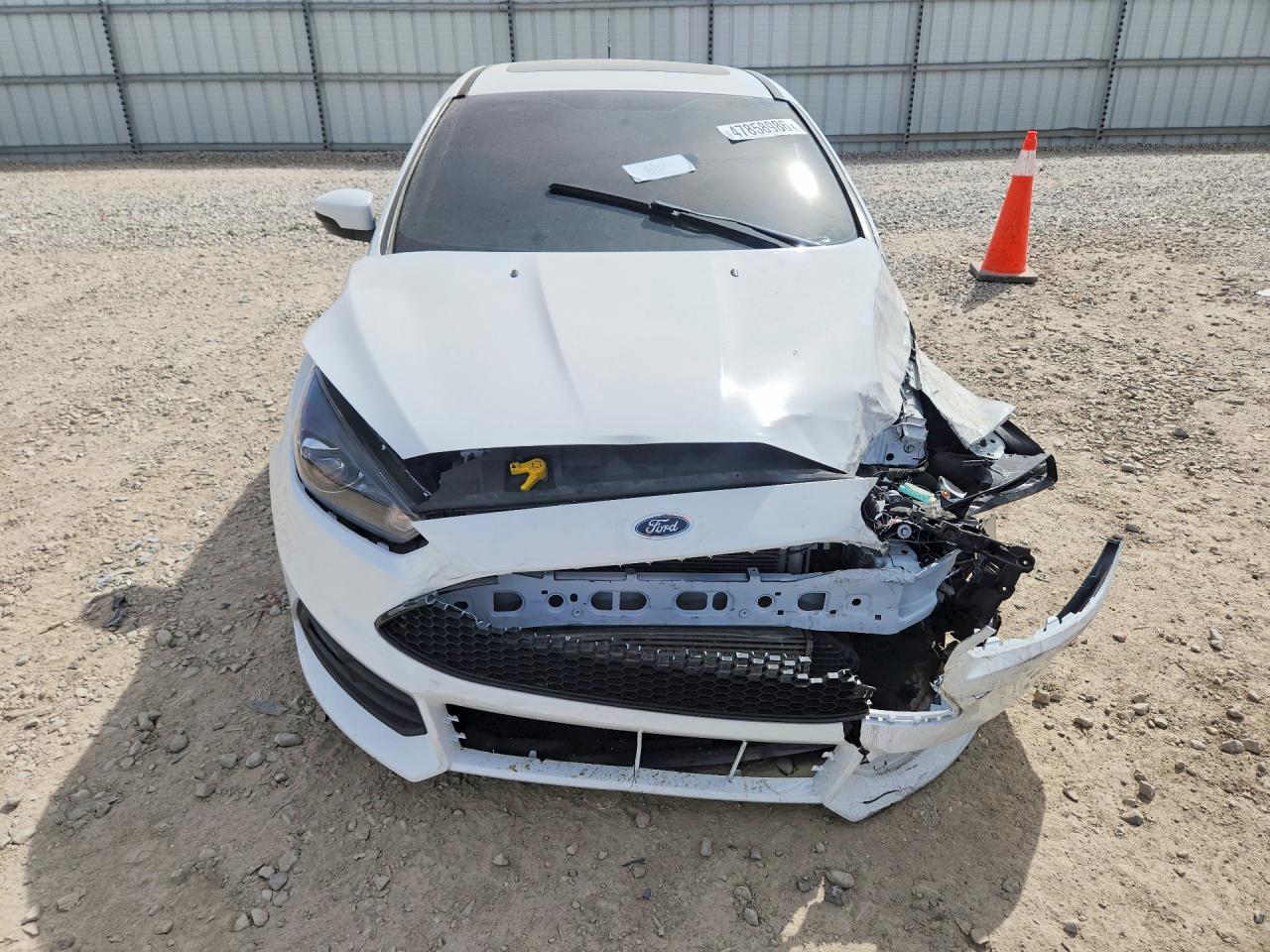 2016 FORD FOCUS