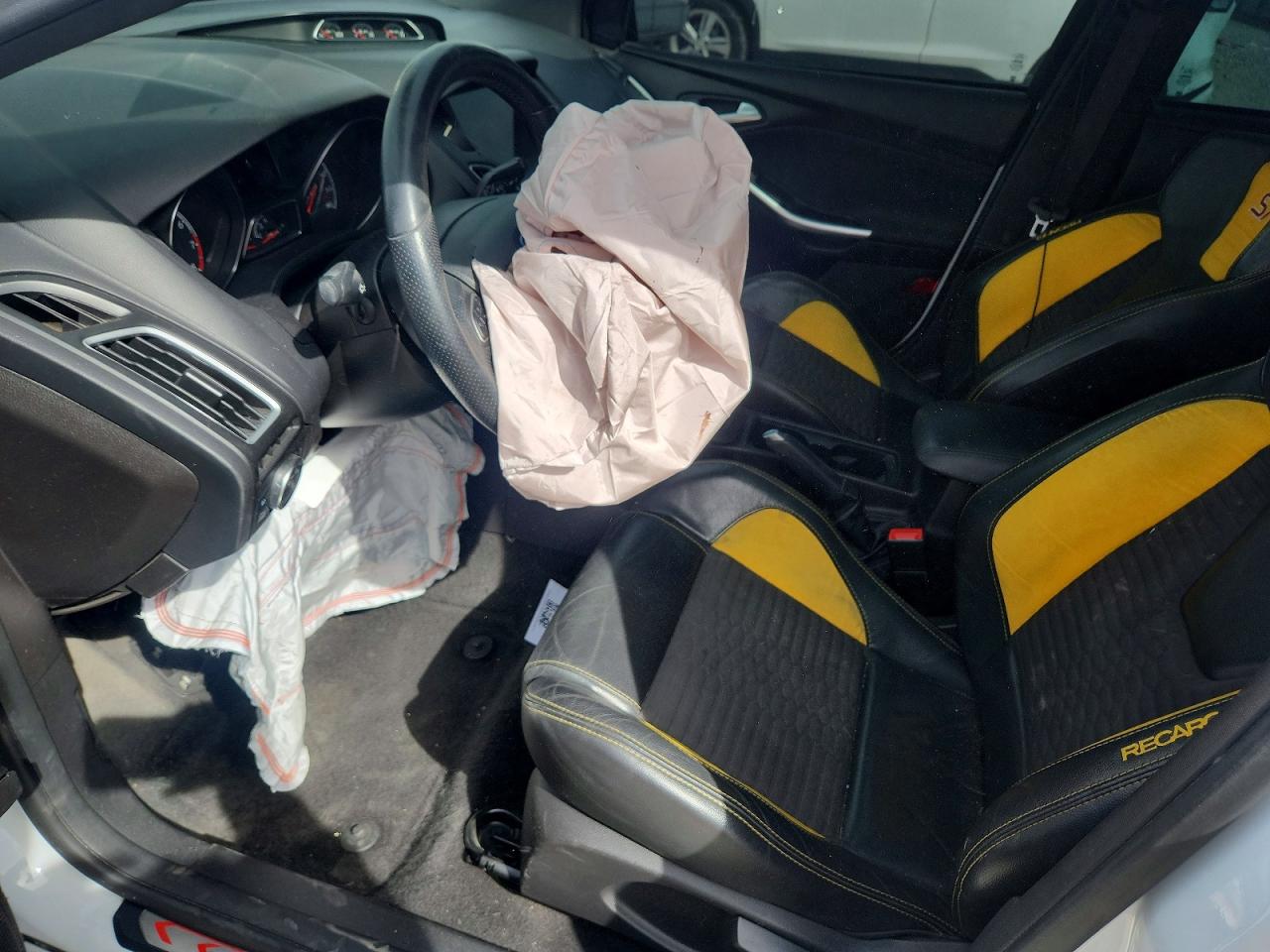 2016 FORD FOCUS