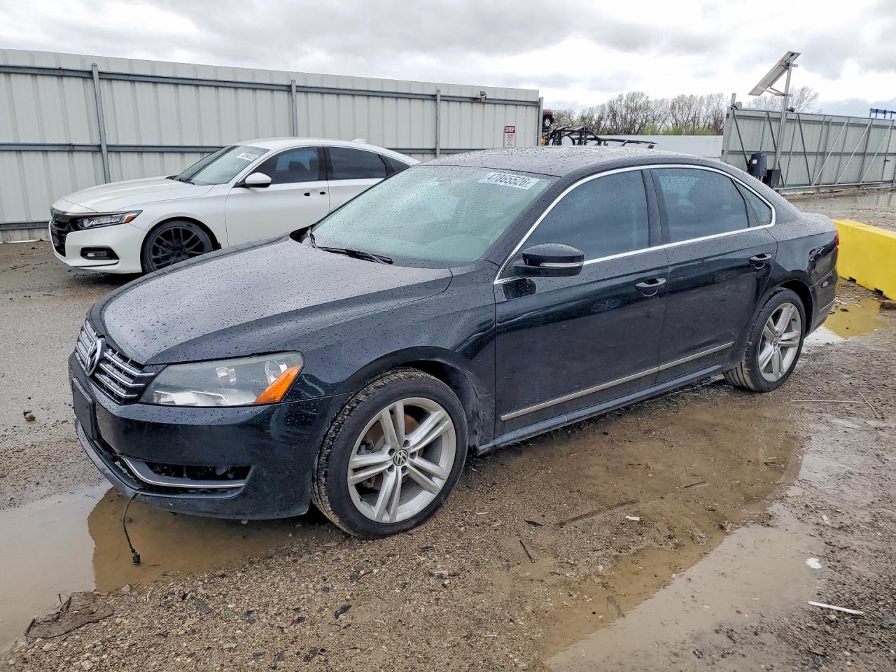 2014 VOLKSWAGEN PASSAT