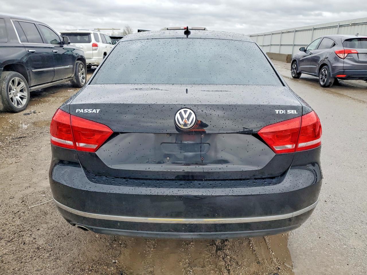 2014 VOLKSWAGEN PASSAT