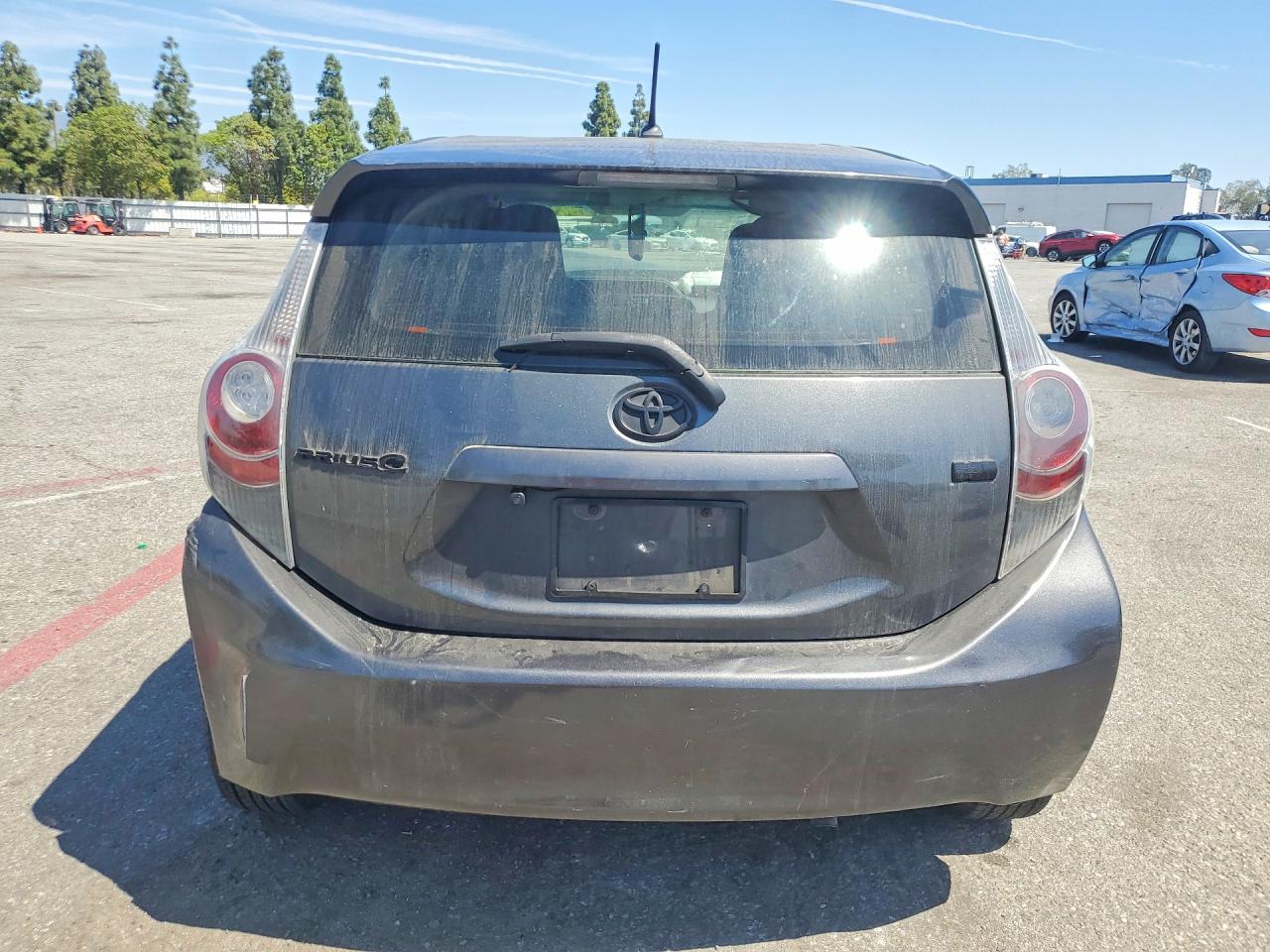 2013 TOYOTA PRIUS
