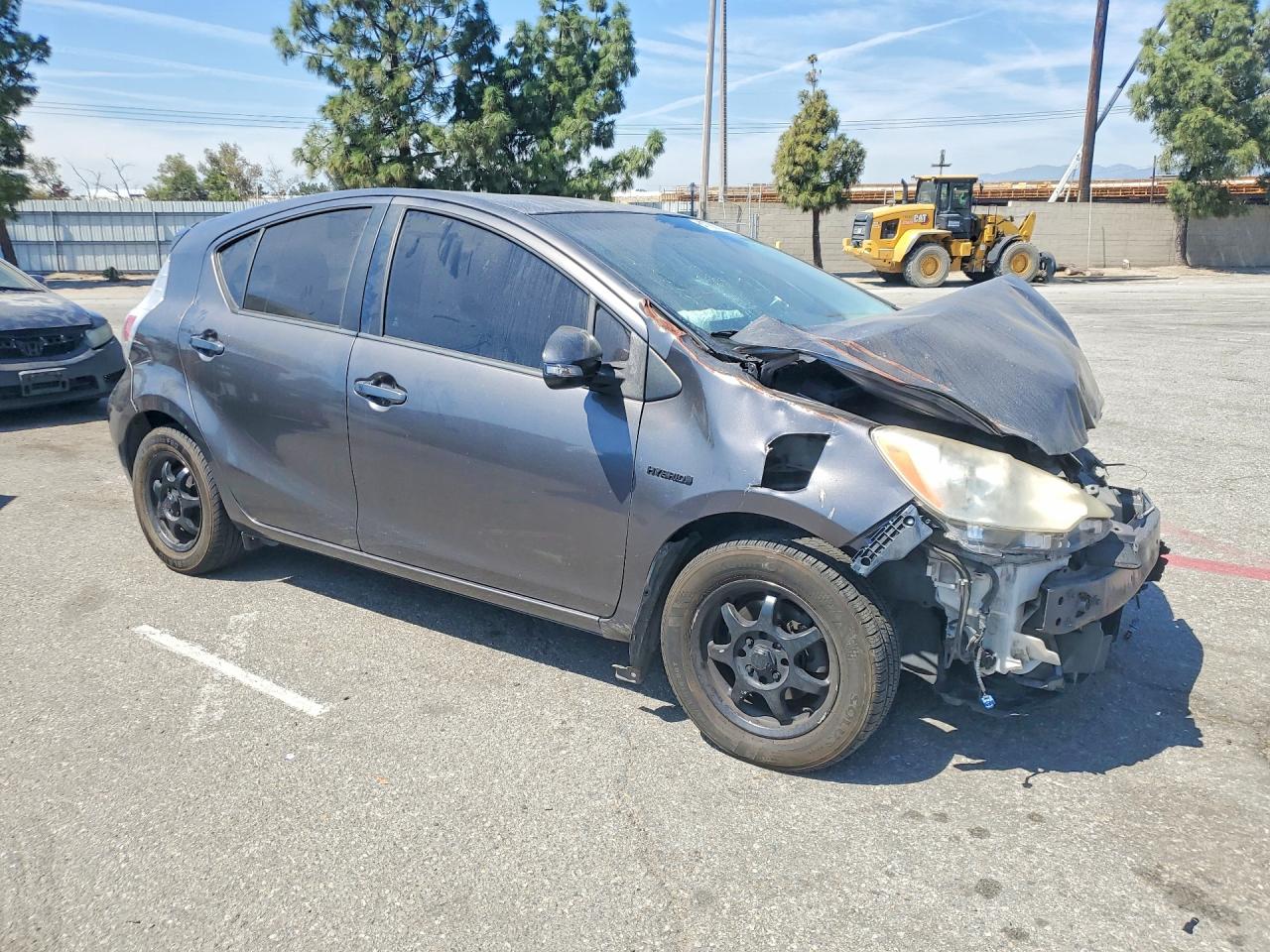 2013 TOYOTA PRIUS