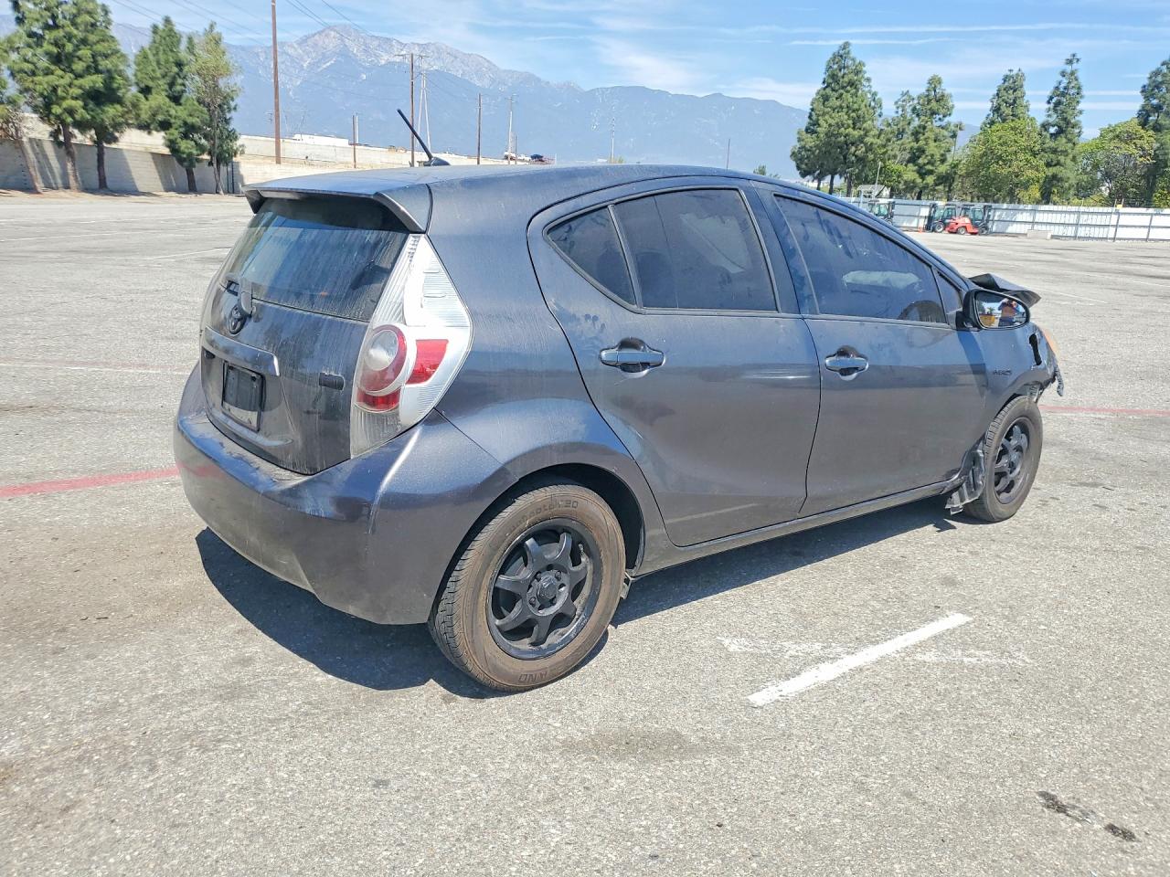2013 TOYOTA PRIUS