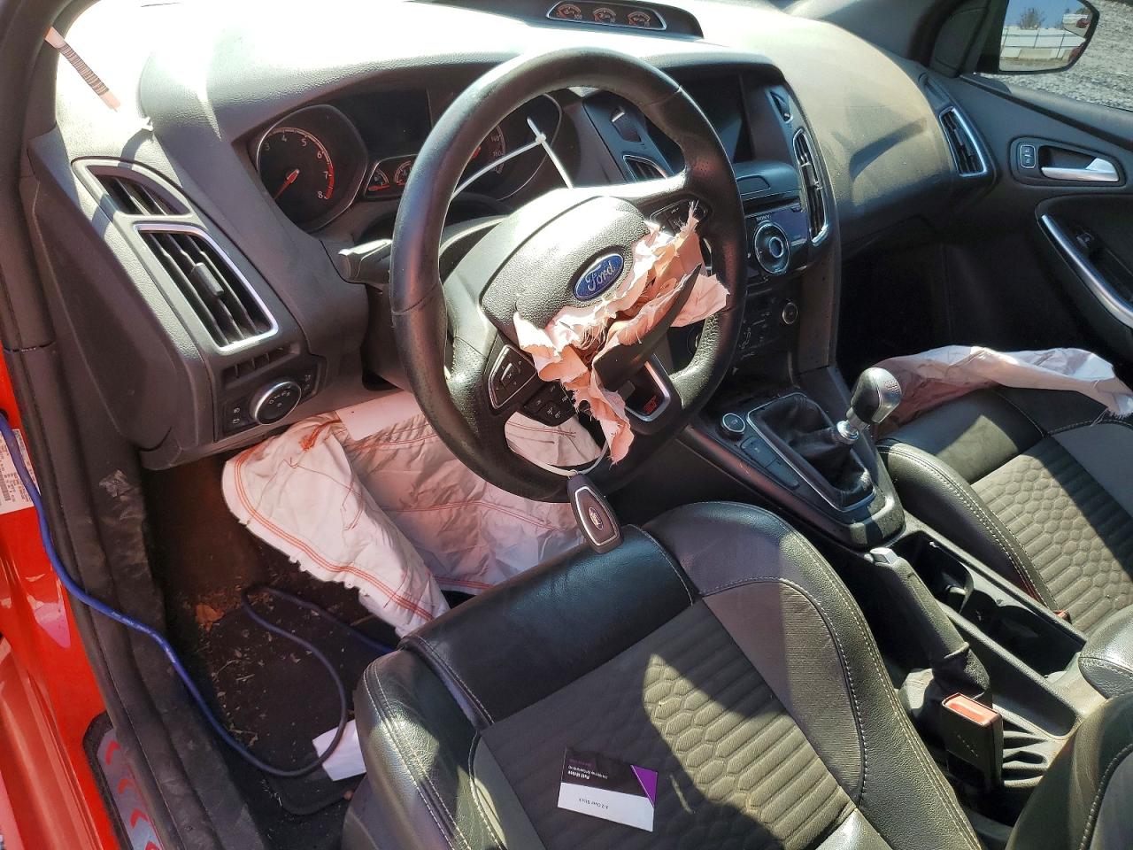 2016 FORD FOCUS