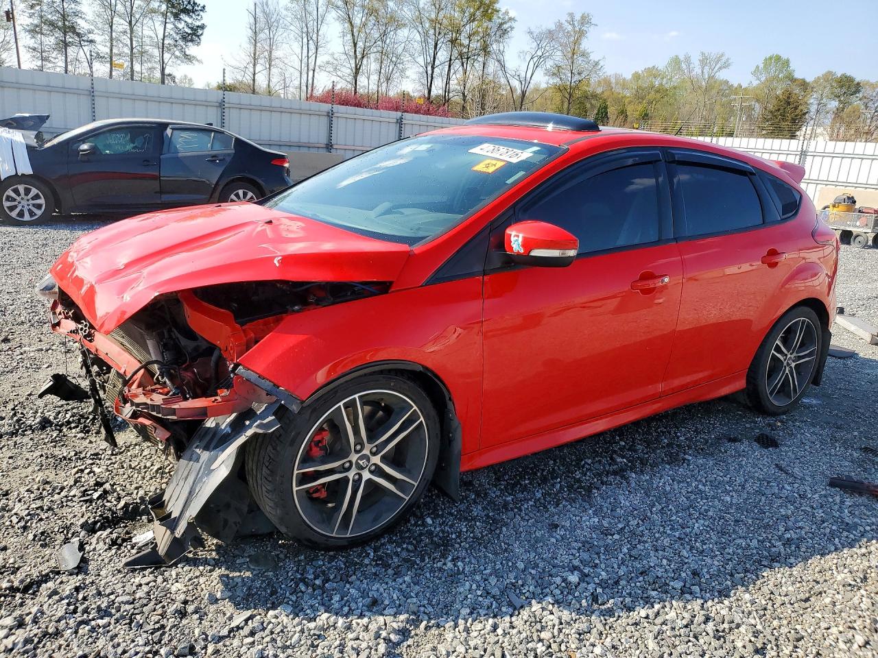 2016 FORD FOCUS
