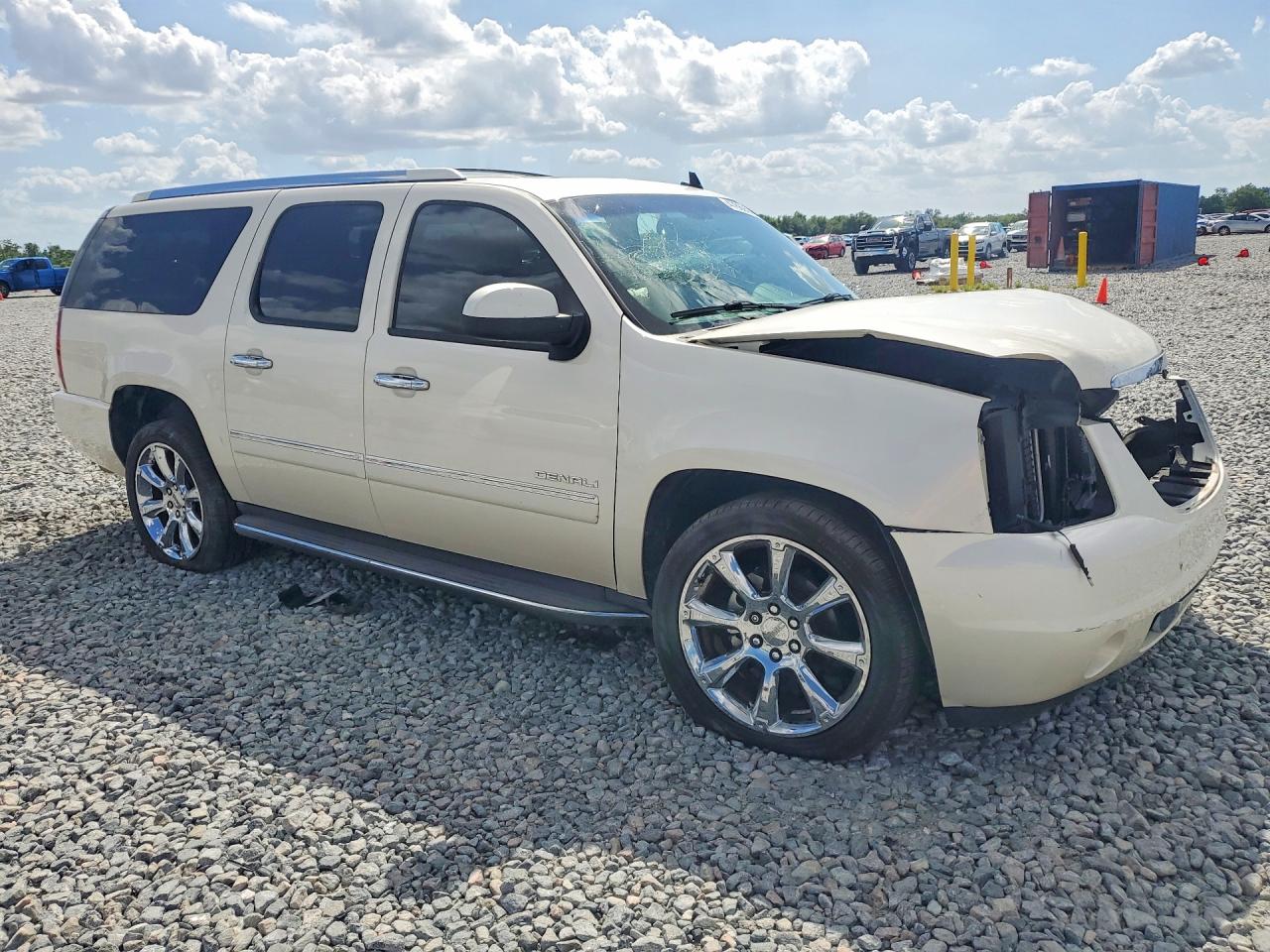 2013 GMC YUKON