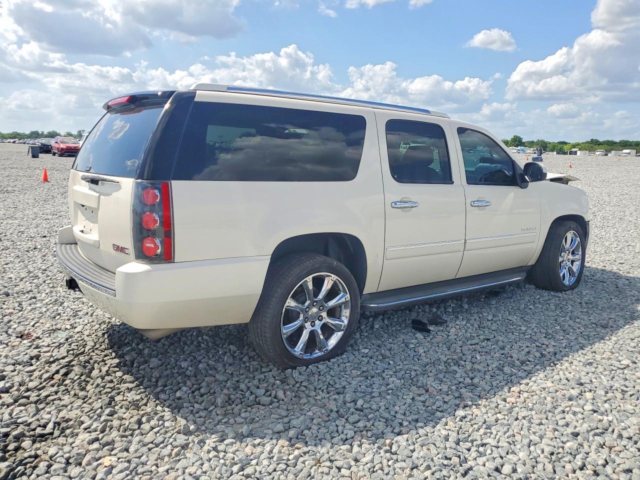 2013 GMC YUKON