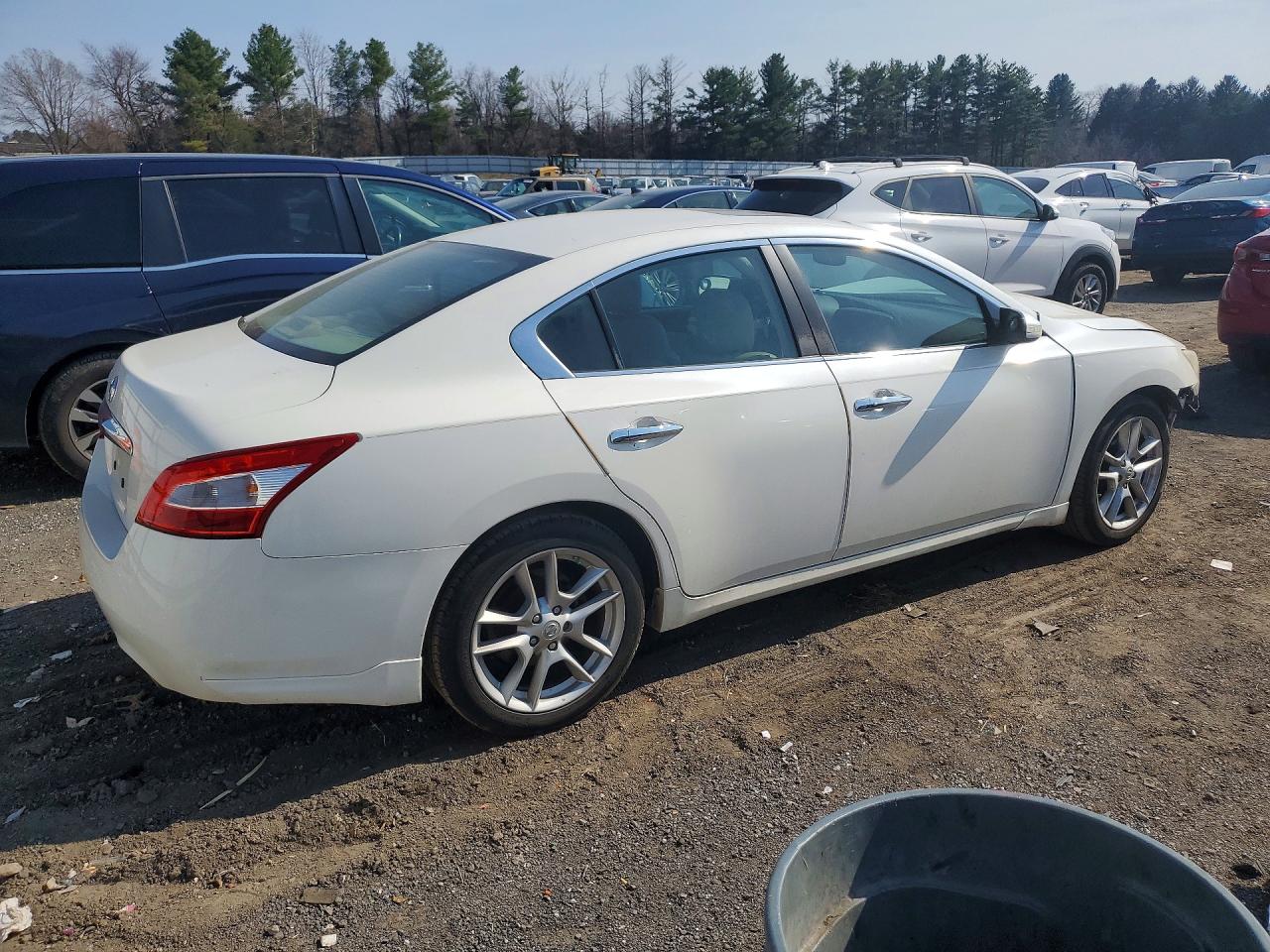 2009 NISSAN MAXIMA