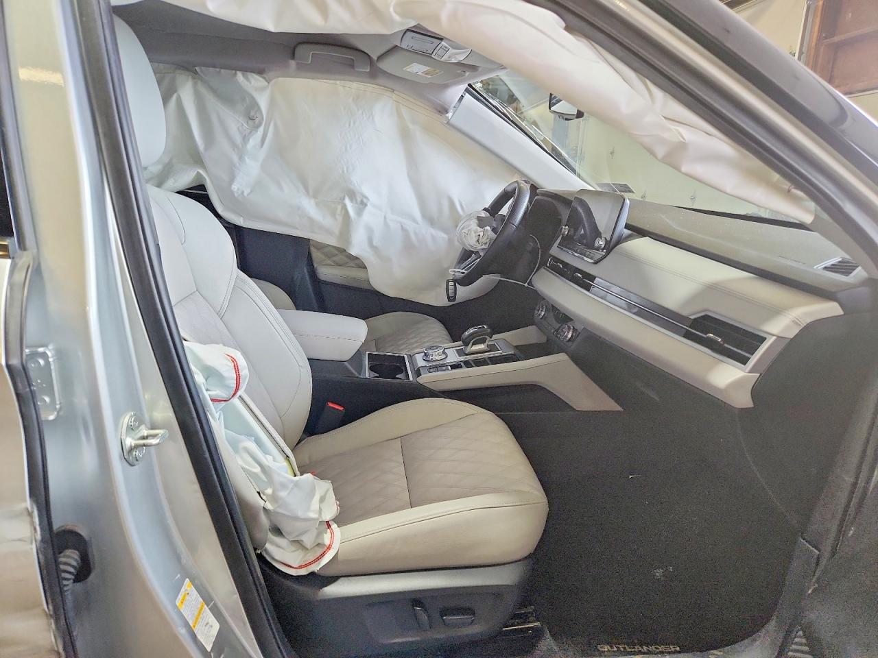 2022 MITSUBISHI OUTLANDER