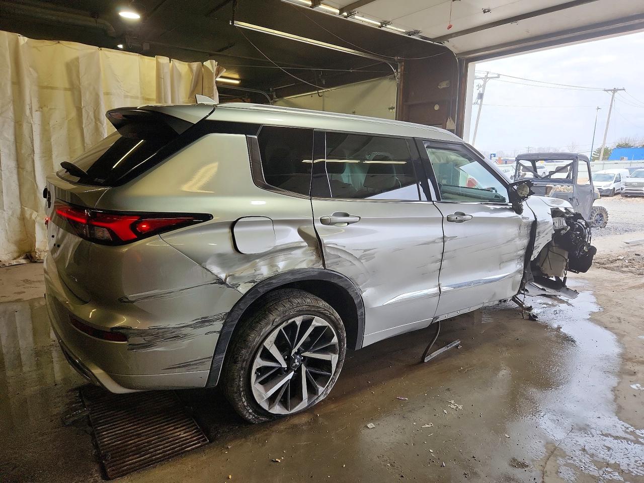 2022 MITSUBISHI OUTLANDER