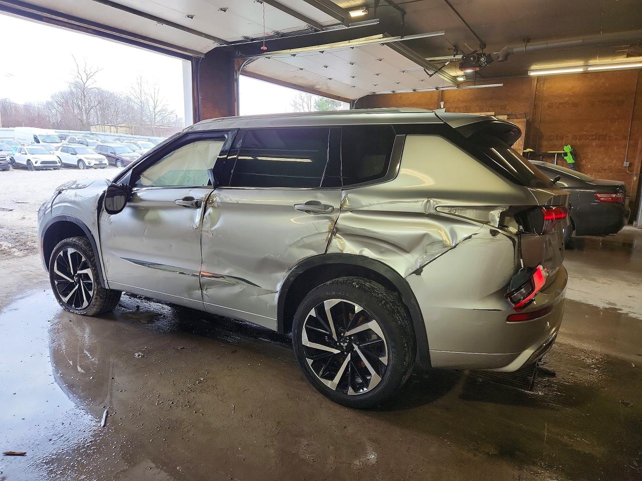 2022 MITSUBISHI OUTLANDER